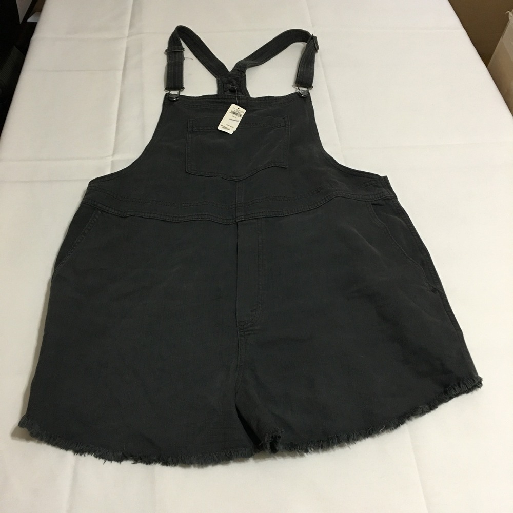 Aerie Shortalls Women XL Black Raw Hem Bib Overalls NWT $49.95